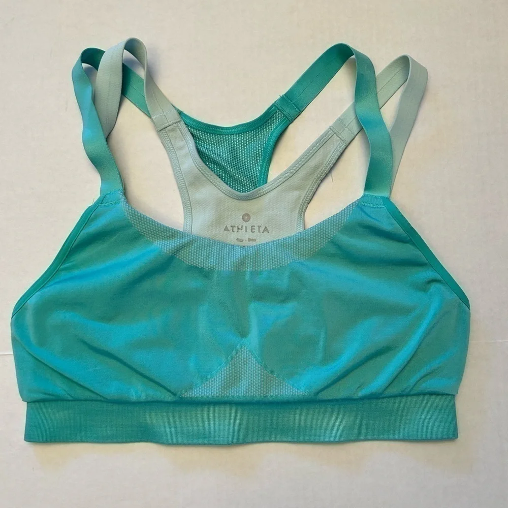 Athleta seamless double‎ under sports bra in size M. F6